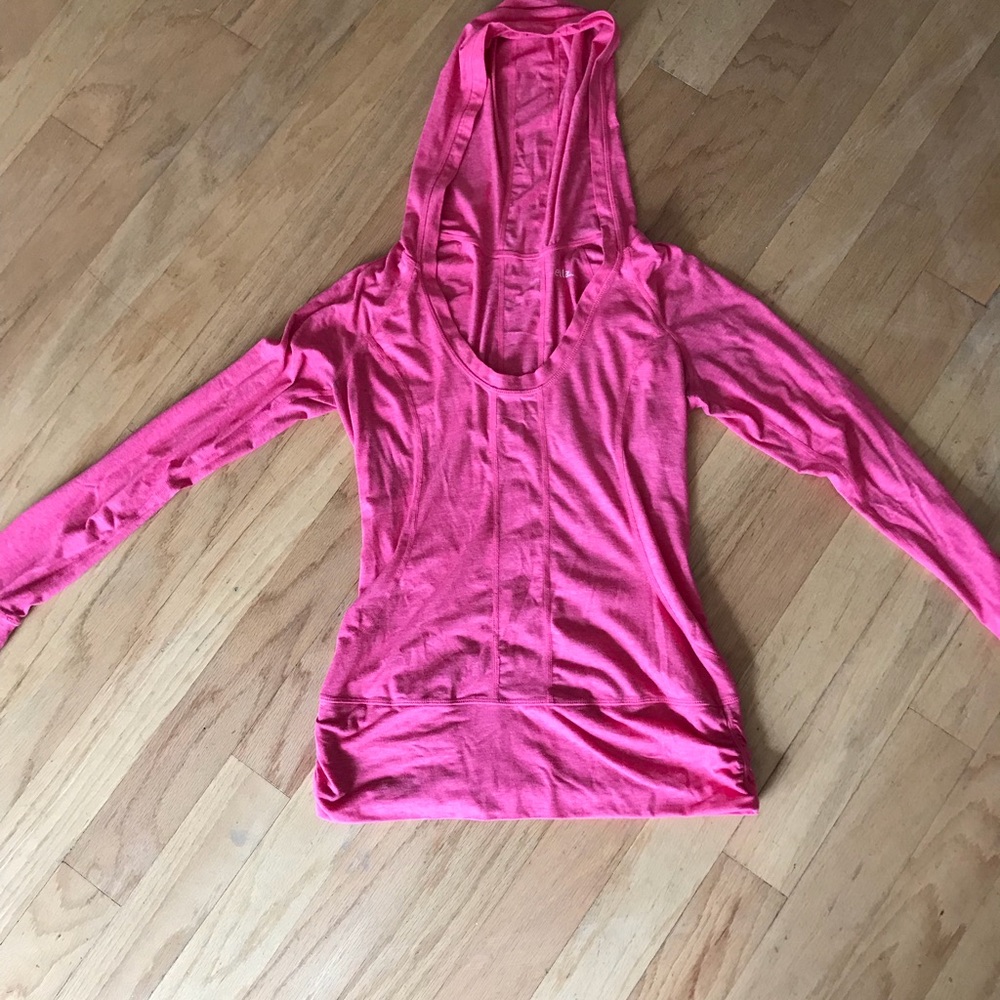Zella pullover